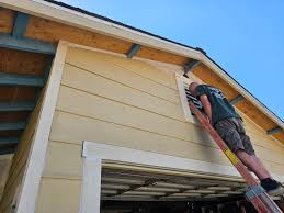 How To Choose The Right Materials for Your Siding Installation in 'Holly Ridge, NC